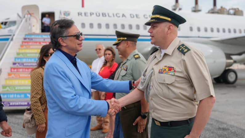 El Vaticano acogerá el jueves la reunión entre León XIV y Gustavo Petro