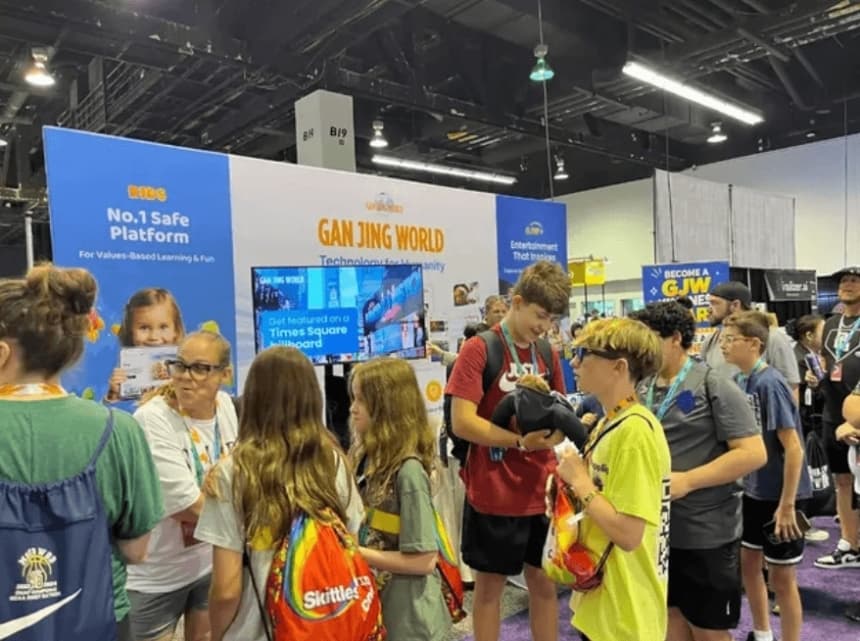 Gan Jing World presenta su plataforma “Tecnología para la Humanidad” en la VidCon de California