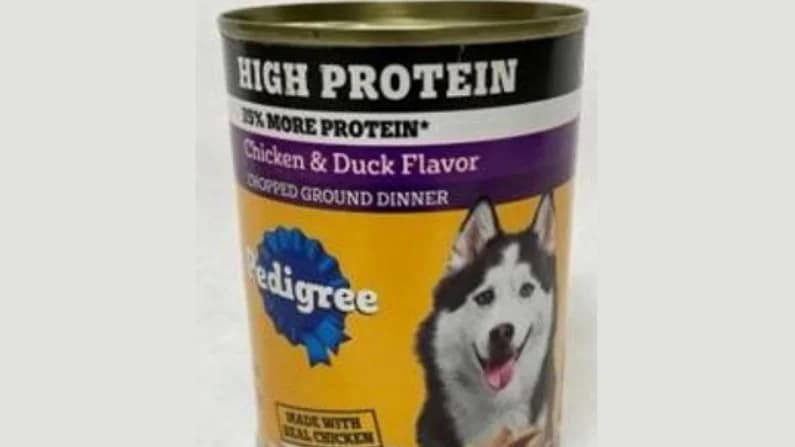 Retiran del mercado Pedigree por metales y plásticos en comida para perros