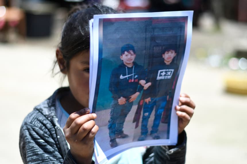 Guatemalteco responsable de la muerte de 53 inmigrantes en un trailer se declara culpable en EE. UU.