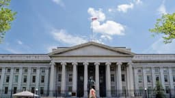 Trump comparte imagen de billete de 100 USD con su firma: El primer billete firmado por un presidente en vida