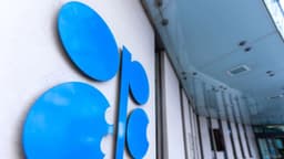 La OPEP+ aumentará la producción de petróleo en agosto