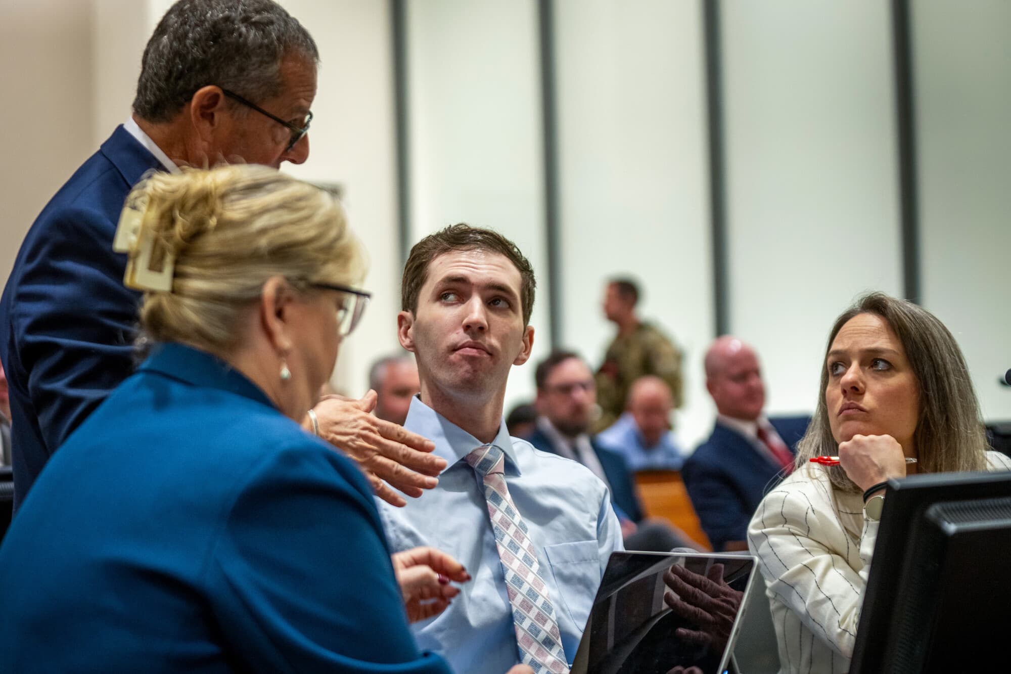 Tyler Robinson, acusado de matar al comentarista conservador Charlie Kirk el año pasado, comparece durante una audiencia en el Tribunal del Cuarto Distrito de Utah, en Provo, Utah, el 11 de diciembre de 2025. (Rick Egan/The Salt Lake Tribune vía AP, Pool)