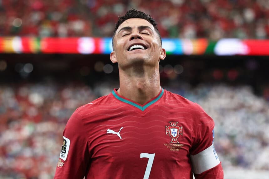 Ronaldo se retira del escenario mundial "triste" pero con la "conciencia tranquila"