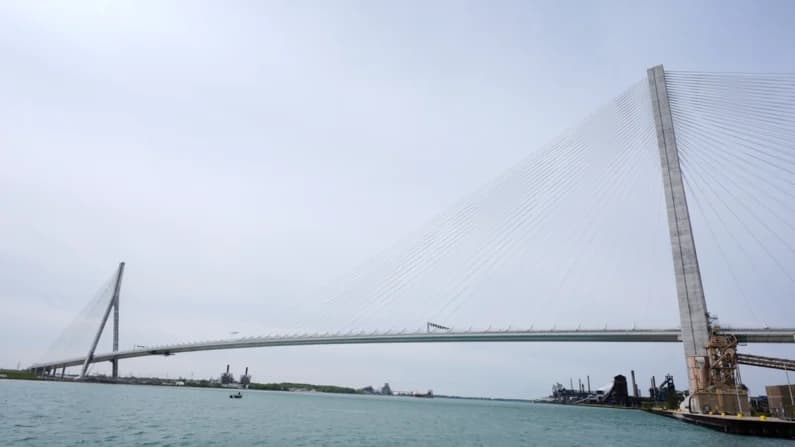 Puente entre EE. UU. y Canadá se inaugurará a finales de julio tras retraso por problemas entre ambos países