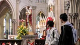 Crece la presencia de campañas políticas de Beijing en templos católicos