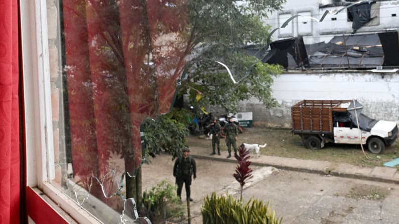 Excongresista colombiano enfrentará juicio por colaborar con las FARC