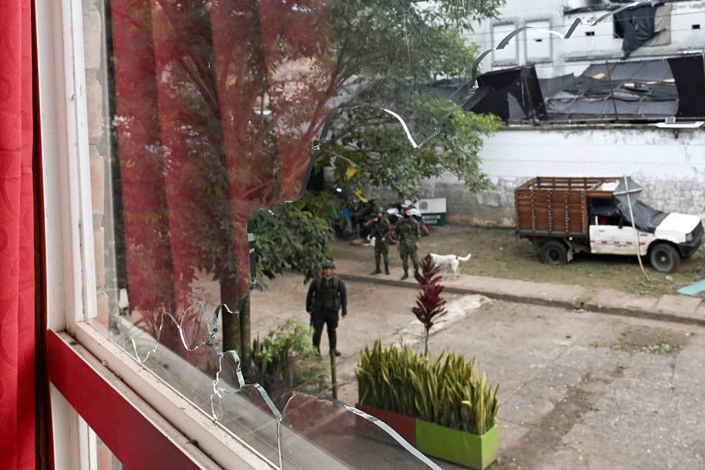 Excongresista colombiano enfrentará juicio por colaborar con las FARC