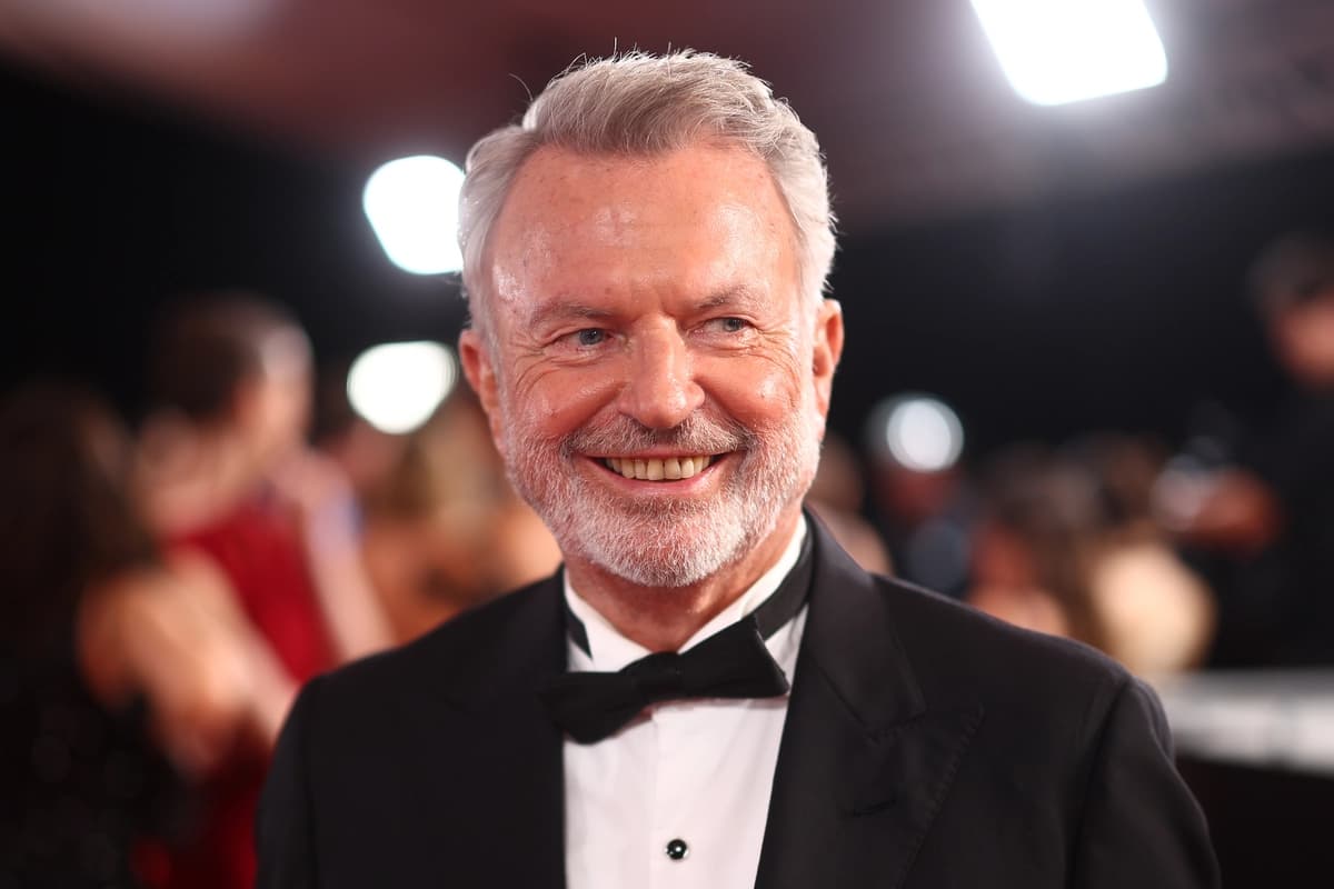 Sam Neill luchó contra neumonía antes de morir a los 78 años, revela su compañera de reparto
