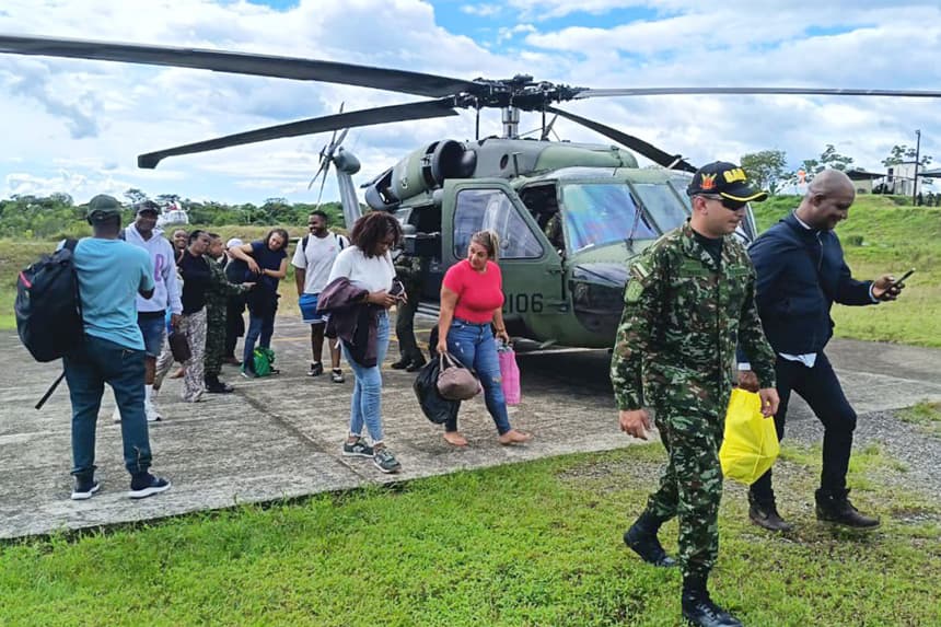 Dos soldados mueren durante el rescate de 39 personas cautivas por el ELN