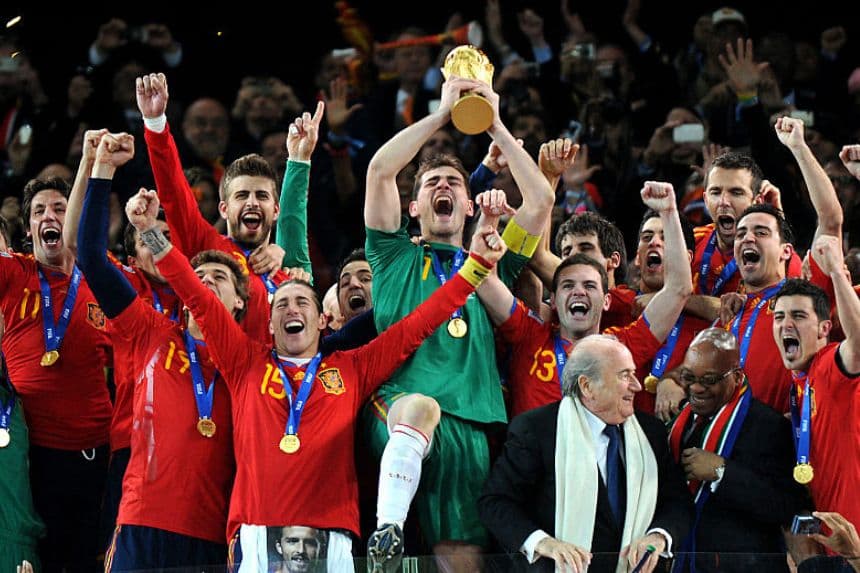 Cuando el fútbol no es solo fútbol; el poder y el balón: España y el Mundial 2010