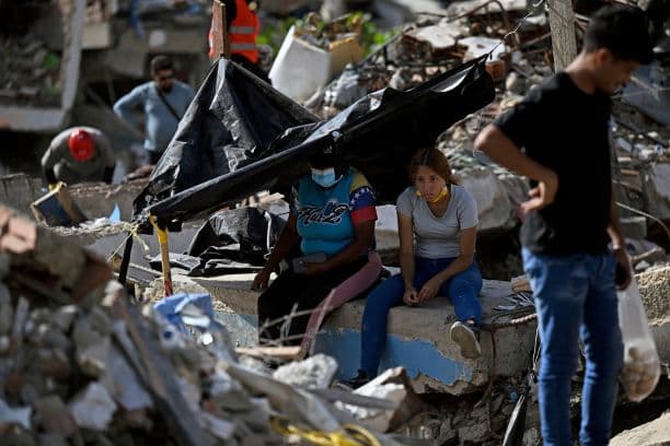 Voluntarios sin protección y ayuda descoordinada exponen fallas de la respuesta tras los terremotos en Venezuela