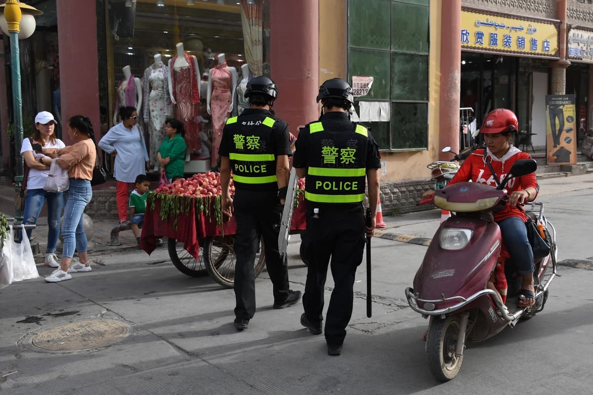 Nueva ley china sobre "unidad y progreso étnicos" no ofrece ninguna de las dos cosas