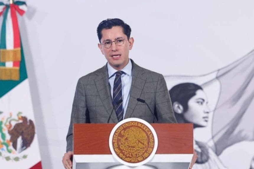 El secretario de Relaciones Exteriores de México, Roberto Velasco, habla durante una rueda de prensa en Palacio Nacional de la Ciudad de México, México. (EFE/Sáshenka Gutiérrez)