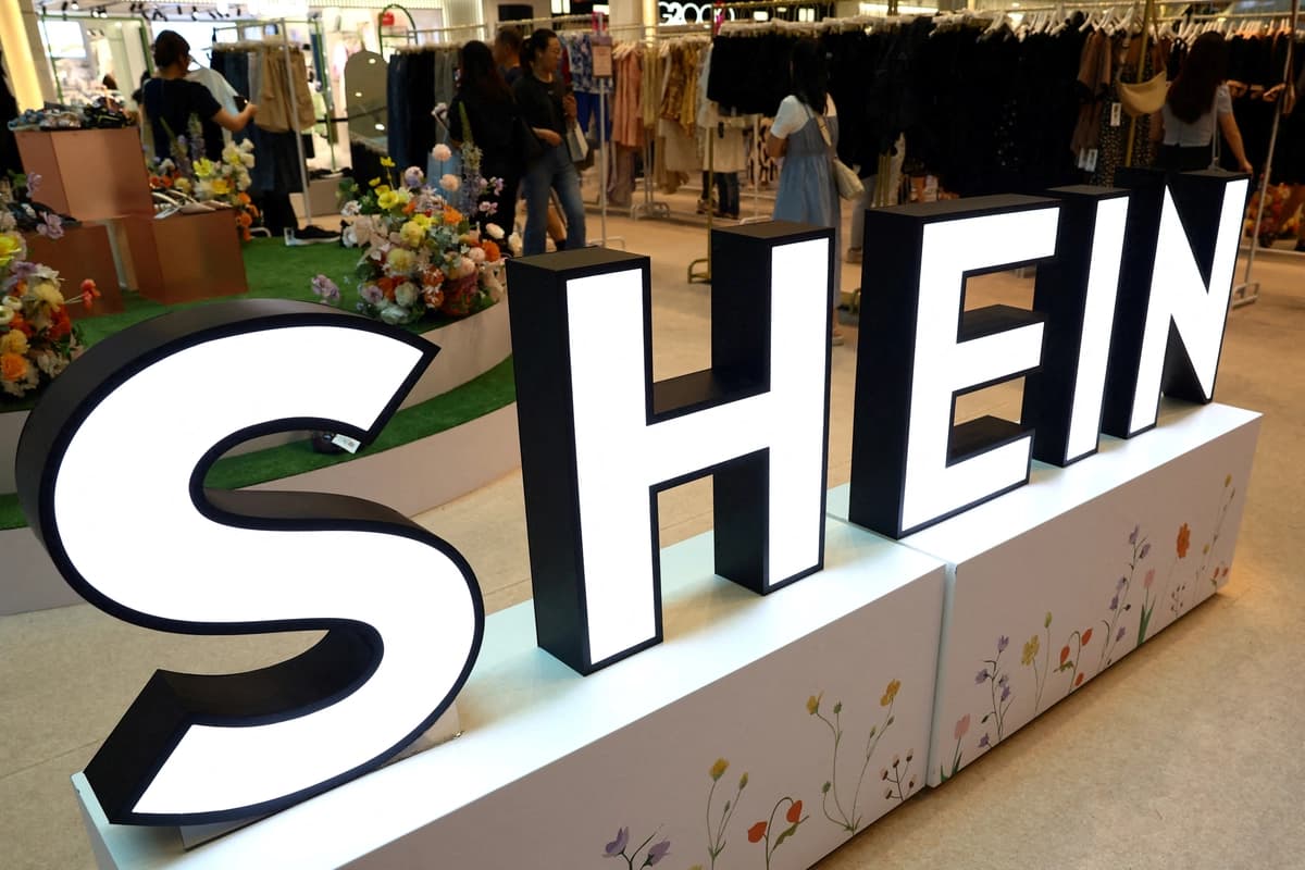 Una tienda temporal de Shein en un centro comercial de Singapur el 4 de abril de 2024. (Edgar Su/Reuters).