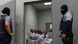 El gobierno de El Salvador condena a tres personas a más de 1000 años por narcotráfico