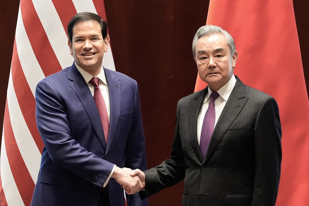 ¿Por qué el máximo diplomático chino evitó el tema de la injerencia electoral con Rubio?