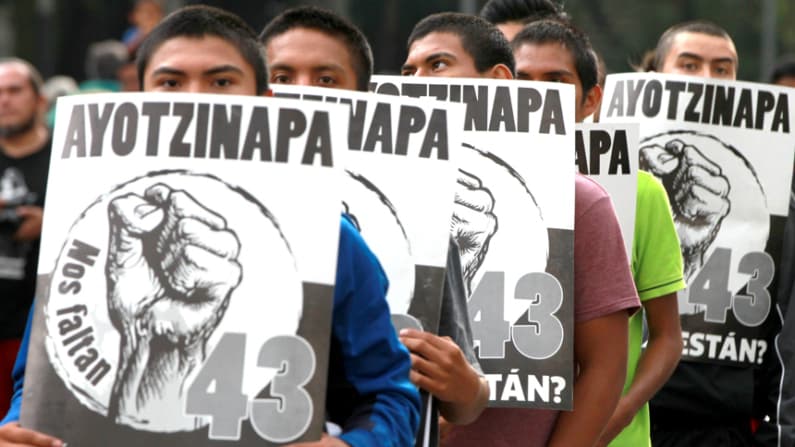 Caso Ayotzinapa deriva en la detención de un exgobernador de Guerrero