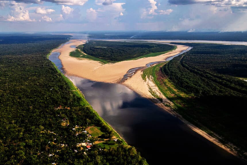 Colombia protege 42 % de su Amazonía de proyectos de minería y explotación petrolera