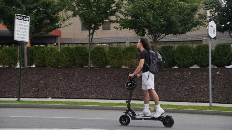 Middletown adopta una postura más firme contra las bicicletas eléctricas y los patinetes eléctricos