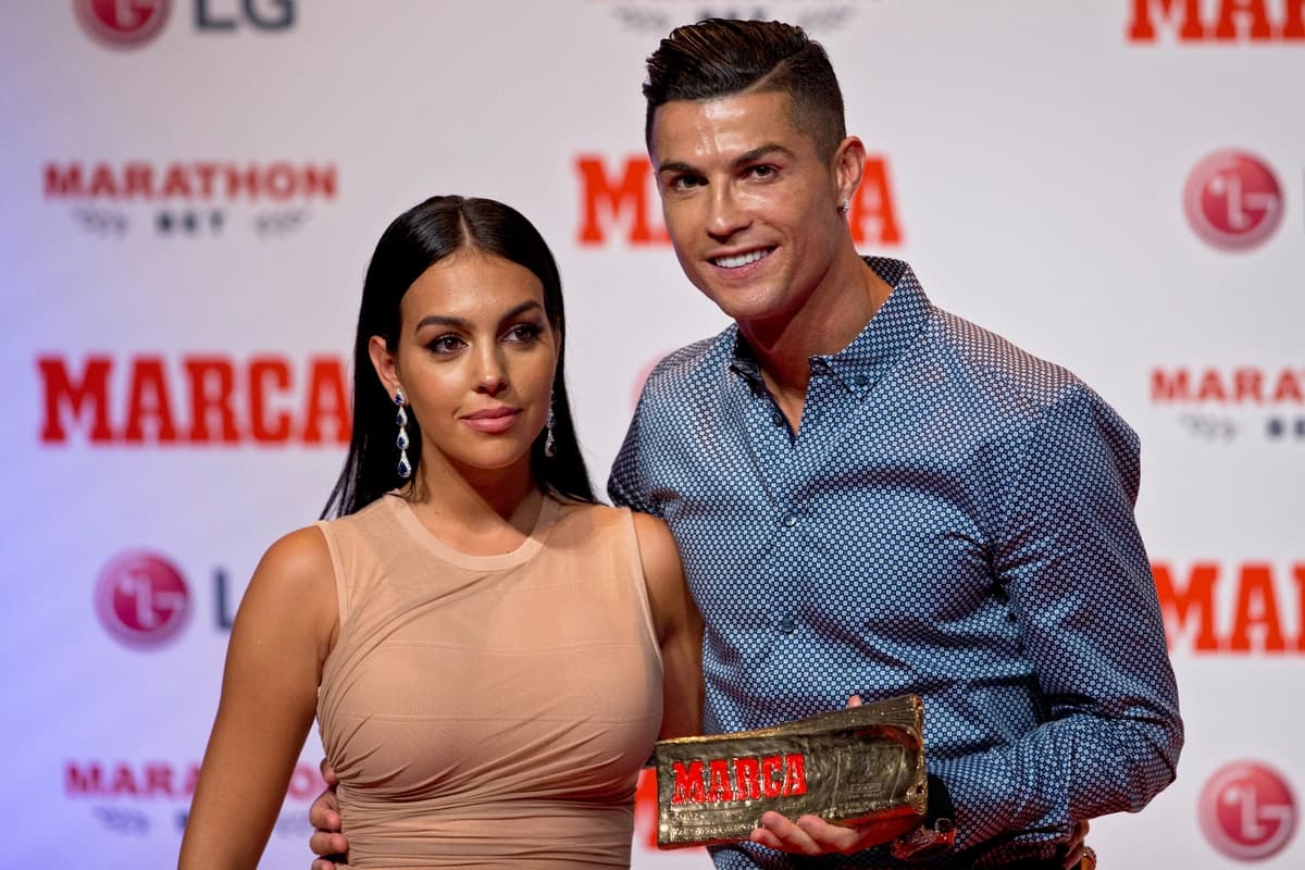 Tras 10 años juntos, Ronaldo y Georgina Rodríguez dan el sí y sellan su relación