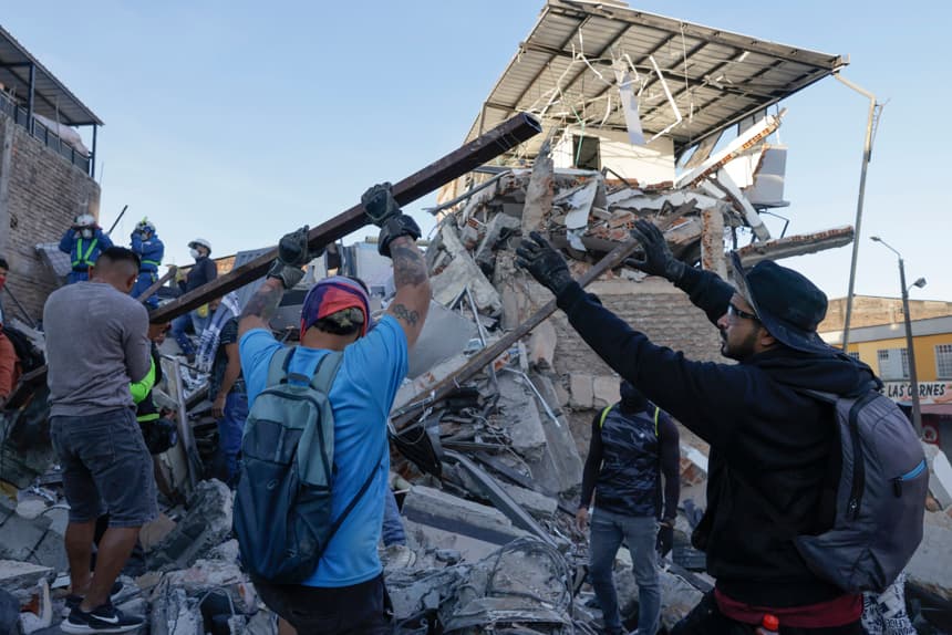 Tras horas de incertidumbre, encuentran con vida a dos argentinos desaparecidos por el terremoto