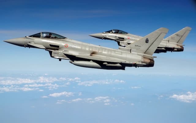OTAN derriba dron en Letonia; Finlandia restringe zonas del mar Báltico