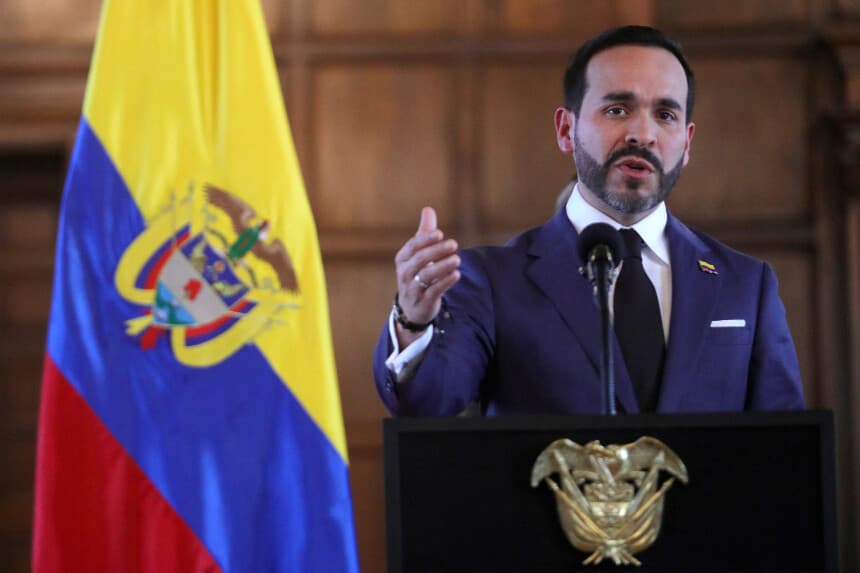 Detienen a francotirador del ELN por planificar atentado contra De la Espriella