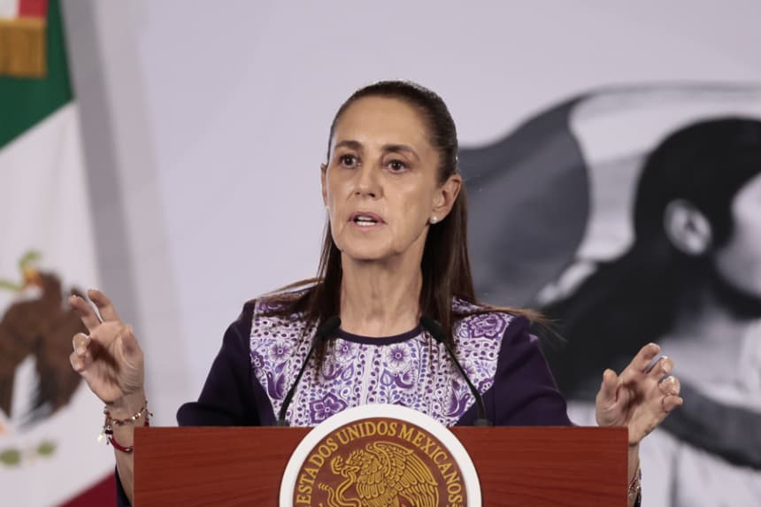 Sheinbaum confiesa que “la convencieron” para que Harfuch asistiera a conferencia de la DEA en Argentina