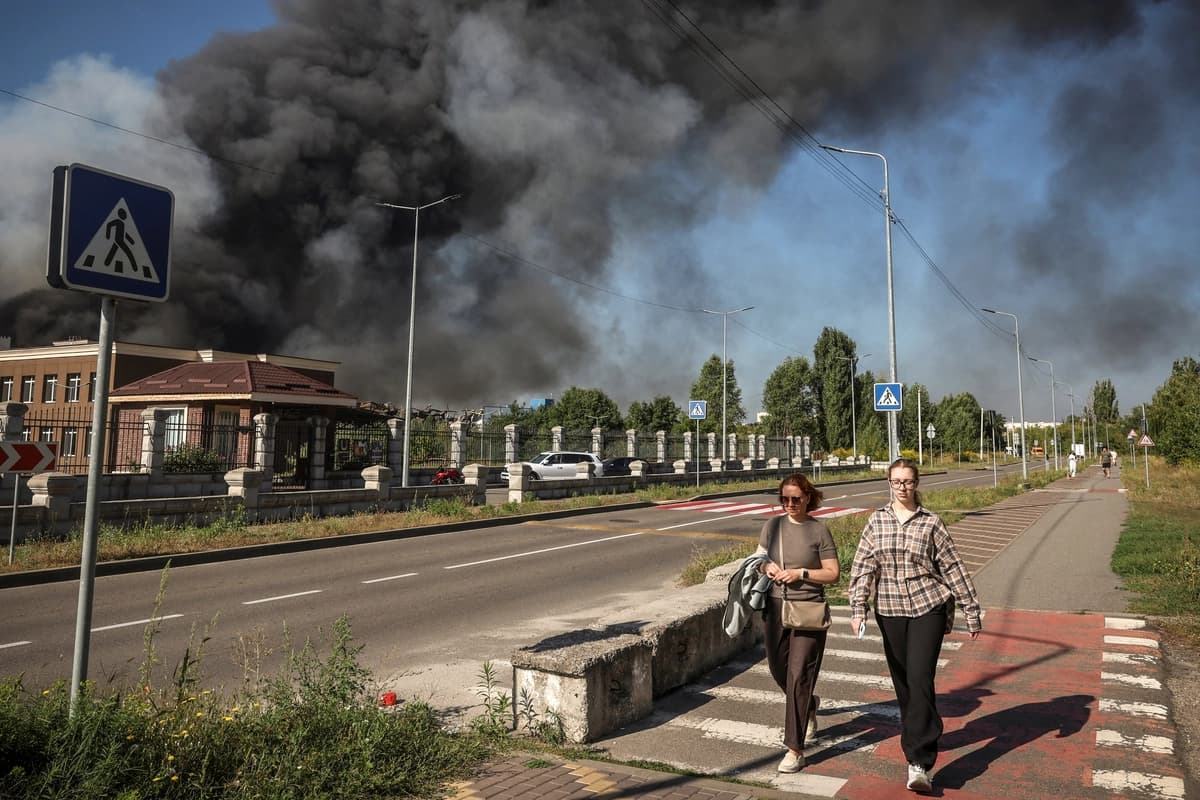 Ataque ruso sacude las afueras de Kiev y causa 37 muertos por una explosión