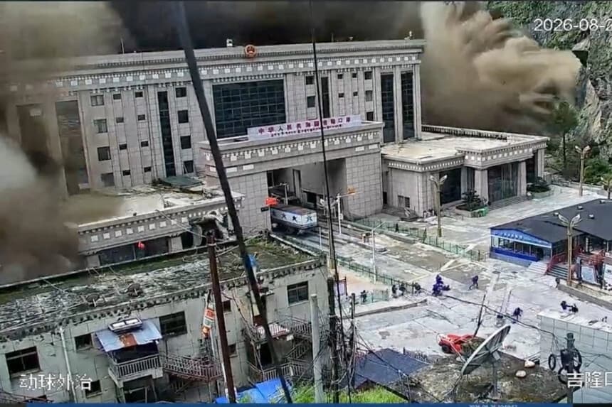 China restringe la información sobre el alud en el Tíbet mientras familias buscan a sus seres queridos