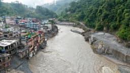 Se confirma que 2 australianos están sanos y salvos, 36 siguen desaparecidos en inundaciones de Nepal
