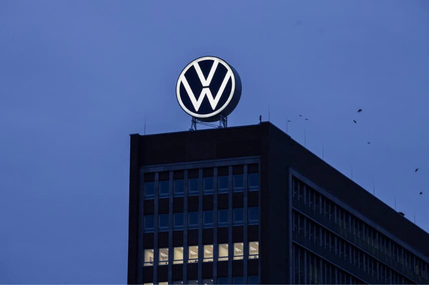 Volkswagen aprueba un plan de reestructuración con 50,000 recortes de empleo adicionales