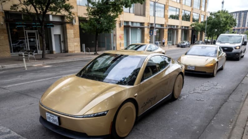 Reguladores federales investigan certificación de seguridad del Cybercab de Tesla