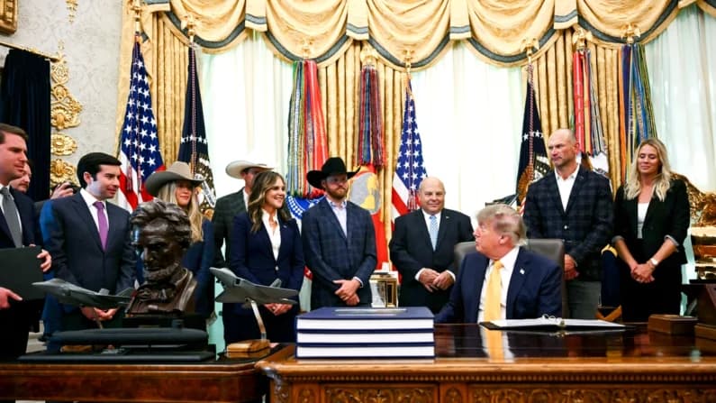 Trump firma órdenes para ampliar mercados a ganaderos y pequeños procesadores de carne