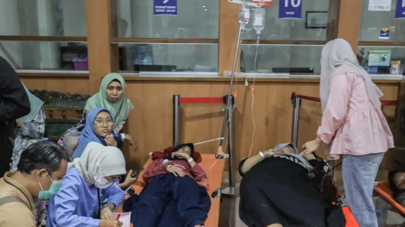 Casi 2000 personas enferman por una presunta intoxicación ligada a comidas escolares en Indonesia