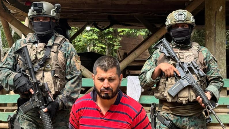 Nueve presuntos disidentes de las FARC son detenidos durante operativo en Ecuador