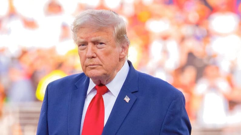 Trump dice que los precios del petróleo y la gasolina bajarán cuando EE. UU. logre derrotar a Irán