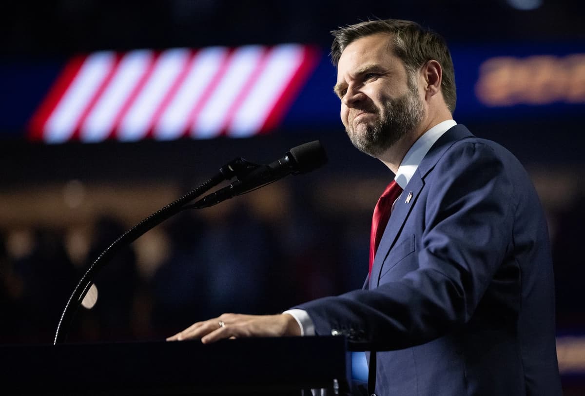 El vicepresidente de Estados Unidos, JD Vance, interviene en el segundo día de la Convención Nacional Republicana (RNC) de mitad de mandato de 2026 en Dallas, el 10 de septiembre de 2026. John (Fredricks/The Epoch Times)