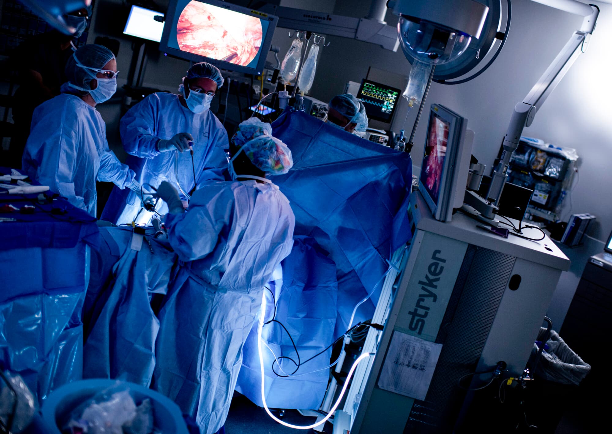 Cirugía en el Hospital Johns Hopkins de Baltimore el 26 de junio de 2012. (Brendan Smialowski/AFP/GettyImages).