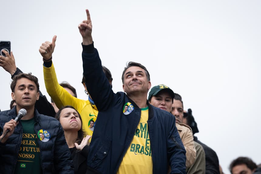 FOTO ARCHIVO. El candidato presidencial brasileño Flávio Bolsonaro durante un acto en São Paulo, Brasil, el 7 de septiembre de 2026. (EFE/Isaac Fontana)