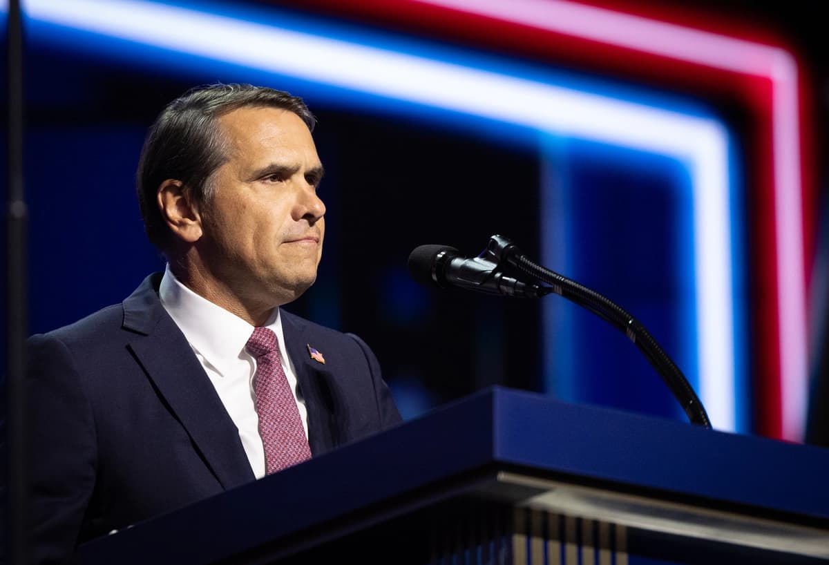 El fiscal general de Estados Unidos, Todd Blanche, habla durante el primer día de la Convención de Medio Período del Comité Nacional Republicano (RNC) de 2026 en Dallas, el 9 de septiembre de 2026. (John Fredricks/The Epoch Times)