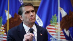 Fiscal general revela nuevos detalles del atacante de Trump al FBI