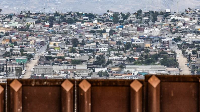 DHS informa de 16 meses consecutivos sin liberaciones en la frontera